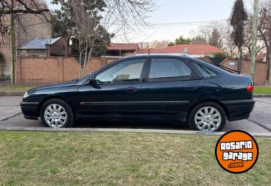 Autos - Renault Laguna rxe 1998 Nafta 200000Km - En Venta