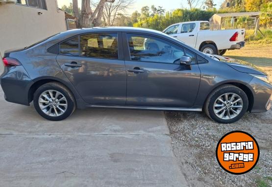 Autos - Toyota COROLLA HIBRID 2024 Electrico / Hibrido 58000Km - En Venta