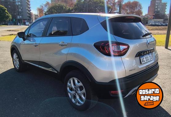 Autos - Renault Captur zen 2.0 2017 Nafta 77000Km - En Venta