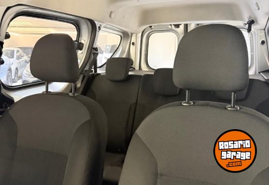 Utilitarios - Renault KANGOO II LIFE 1.6 SCE 2019 Nafta 117000Km - En Venta