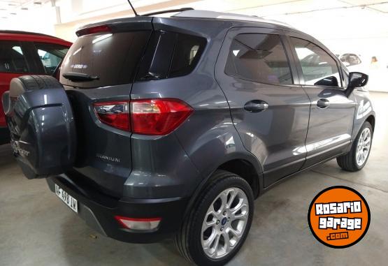 Autos - Ford Ecosport Titanium 2022 Nafta 68000Km - En Venta