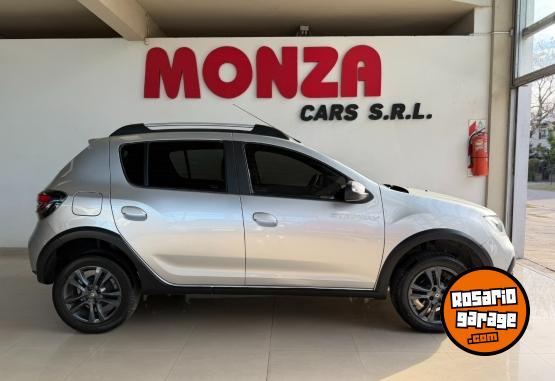 Autos - Renault Sandero Stepway Intense 2022 Nafta 73000Km - En Venta