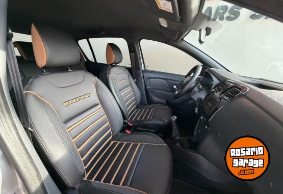 Autos - Renault Sandero Stepway Intense 2022 Nafta 73000Km - En Venta