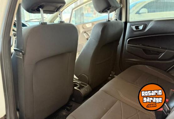 Autos - Ford Fiesta Kinetic Se Plus 2014 Nafta 150000Km - En Venta