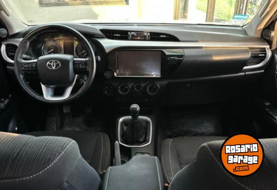 Camionetas - Toyota HILUX SR 2023 2023 Diesel 52000Km - En Venta
