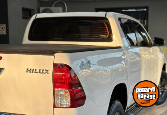 Camionetas - Toyota HILUX SR 2023 2023 Diesel 52000Km - En Venta