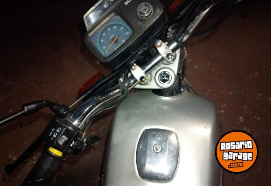 Motos - Suzuki Suzuki Ax 100 2017 Nafta 360000Km - En Venta
