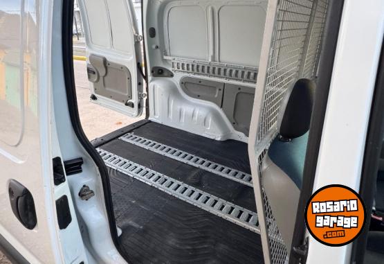 Utilitarios - Renault Kangoo 2013 Nafta 100000Km - En Venta
