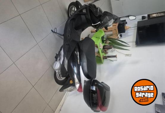 Motos - Corven 150 expert dot 2025 Nafta 400Km - En Venta