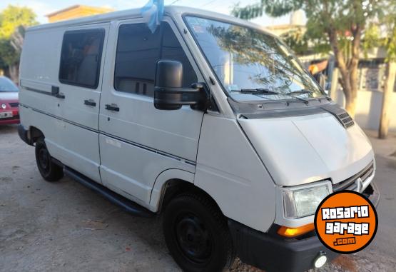 Utilitarios - Renault Trafic 2.1 Furgón 1996 Diesel 250000Km - En Venta