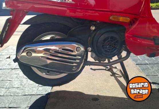 Motos - Vespa VLX 150CC 2020 Nafta 6000Km - En Venta
