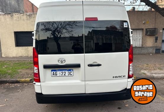 Utilitarios - Toyota L2H2 2023 Diesel 80000Km - En Venta