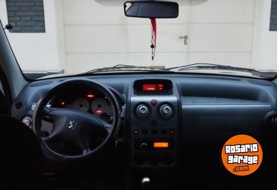 Utilitarios - Peugeot Partner patagonica 1.6hdi 2016 Diesel 108500Km - En Venta