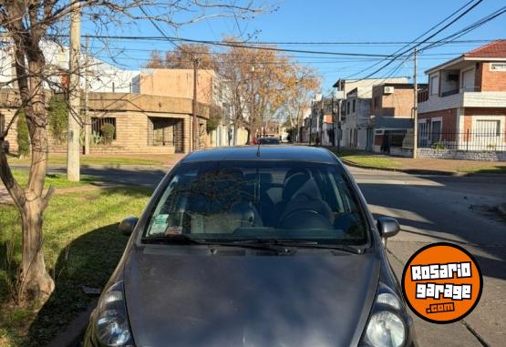 Autos - Honda fit 2006 Nafta 180000Km - En Venta
