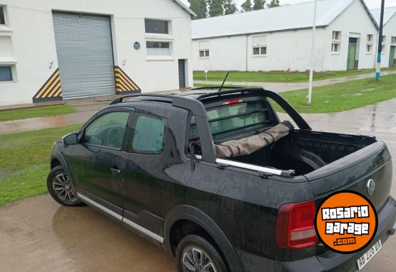 Autos - Volkswagen SAVEIRO CROSS 2017 Nafta 140000Km - En Venta