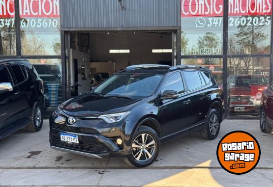 Camionetas - Toyota Rav VX 4x4 tope de gama 2017 Nafta 52000Km - En Venta