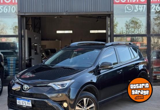Camionetas - Toyota Rav VX 4x4 tope de gama 2017 Nafta 52000Km - En Venta