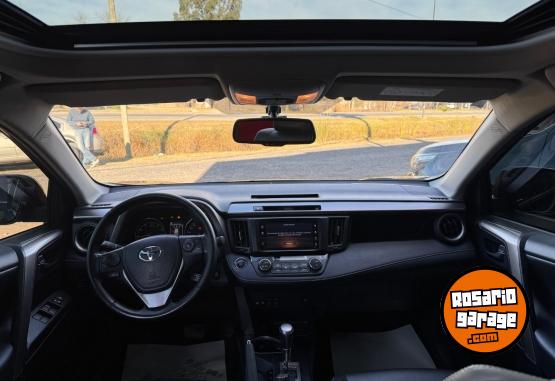 Camionetas - Toyota Rav VX 4x4 tope de gama 2017 Nafta 52000Km - En Venta