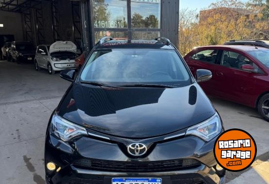Camionetas - Toyota Rav VX 4x4 tope de gama 2017 Nafta 52000Km - En Venta
