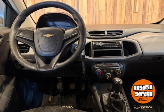 Autos - Chevrolet Onix 1.4 Ls Joy L17 2017 Nafta 108000Km - En Venta