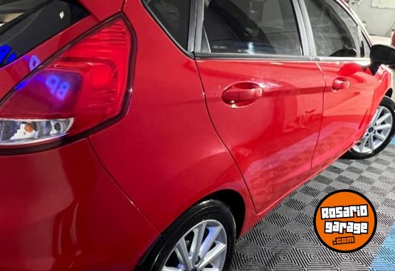Autos - Ford Fiesta Kinetic 2018 Nafta 95000Km - En Venta