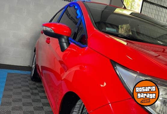 Autos - Ford Fiesta Kinetic 2018 Nafta 95000Km - En Venta