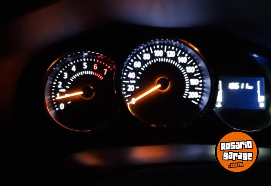 Autos - Renault LIKE 1.6 NAFTA MANUEL 2022 Nafta 18700Km - En Venta