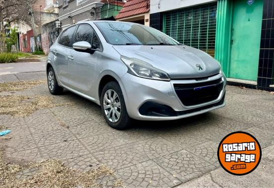 Autos - Peugeot 208 Allure 2016 Nafta 130000Km - En Venta