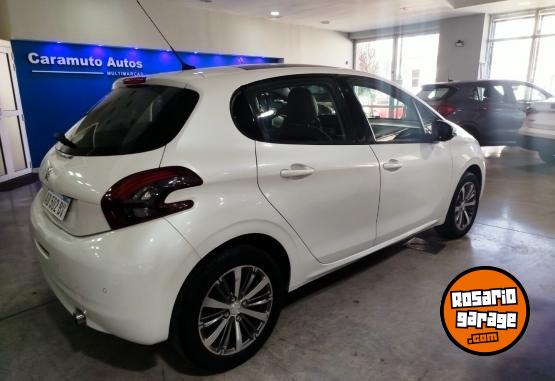 Autos - Peugeot 208 FELINE 2019 Nafta 39000Km - En Venta