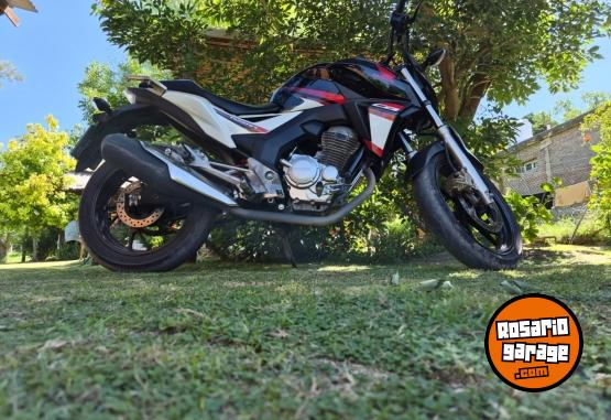 Motos - Honda CB 250 2017 Nafta 15000Km - En Venta