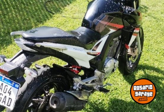 Motos - Honda CB 250 2017 Nafta 15000Km - En Venta