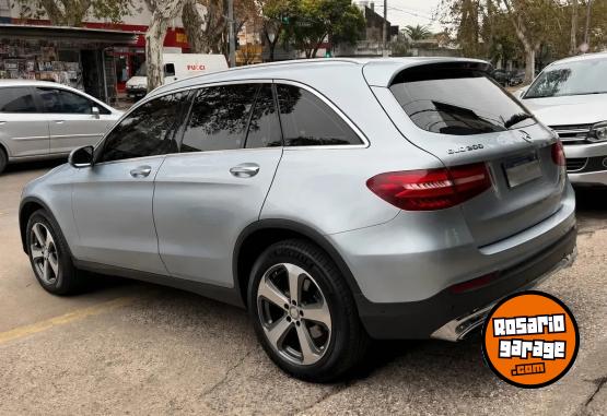 Autos - Mercedes Benz GLC 300 2016 Nafta 88000Km - En Venta
