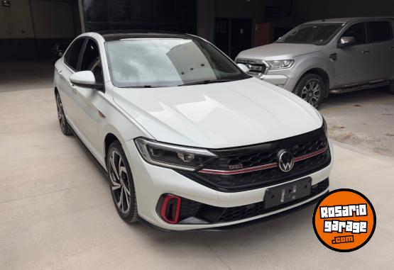 Autos - Volkswagen Vento GLI 2023 Nafta 119000Km - En Venta