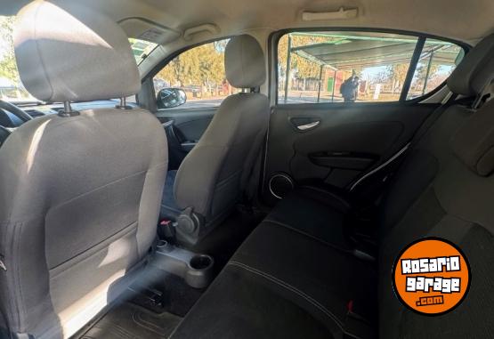 Autos - Fiat Palio attractive 1.4 2017 Nafta 95000Km - En Venta