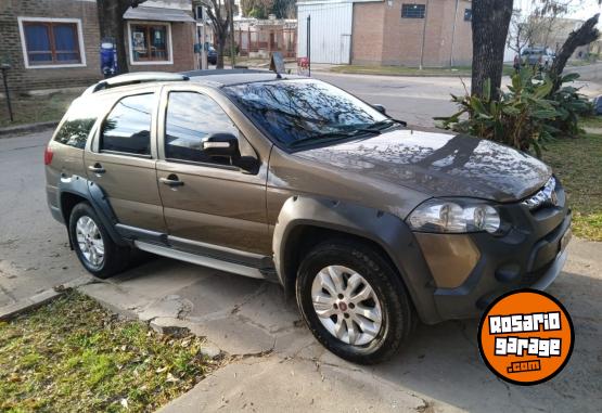 Autos - Fiat Palio weekend adventure 2014 GNC 245000Km - En Venta