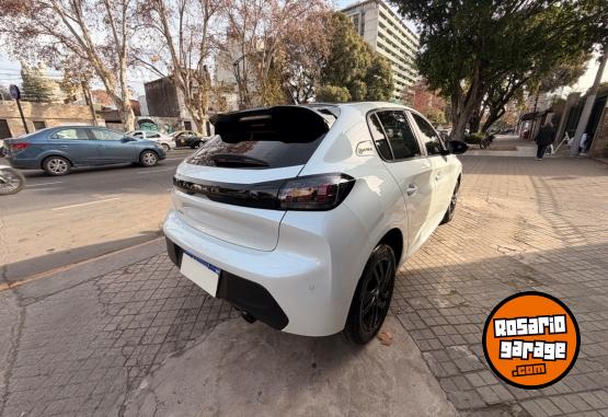Autos - Peugeot 208 2023 Nafta 18000Km - En Venta