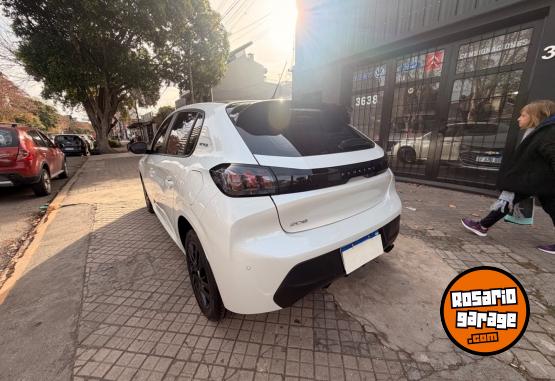 Autos - Peugeot 208 2023 Nafta 18000Km - En Venta