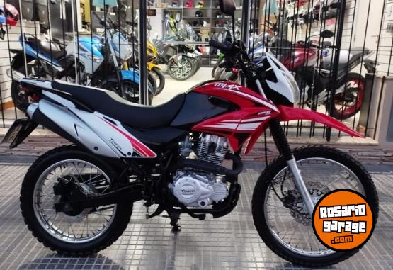 Motos - Corven Triax 250 2020 Nafta 8576Km - En Venta