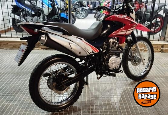 Motos - Corven Triax 250 2020 Nafta 8576Km - En Venta