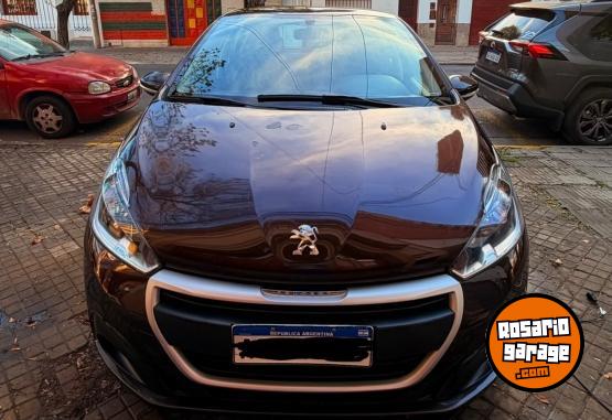 Autos - Peugeot 208 Active 2018 Nafta 42000Km - En Venta