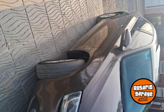 Autos - Volkswagen Vento 2.0 tdi 2011 Diesel 131000Km - En Venta