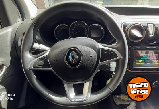 Utilitarios - Renault Kangoo 2022 Diesel 51500Km - En Venta