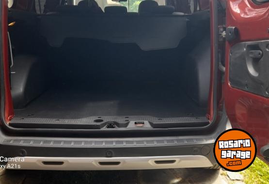 Utilitarios - Renault Kangoo 2022 Diesel 51500Km - En Venta
