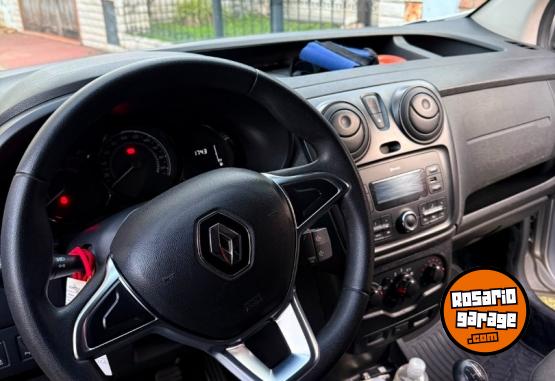 Utilitarios - Renault Kangoo 2021 Nafta 243000Km - En Venta