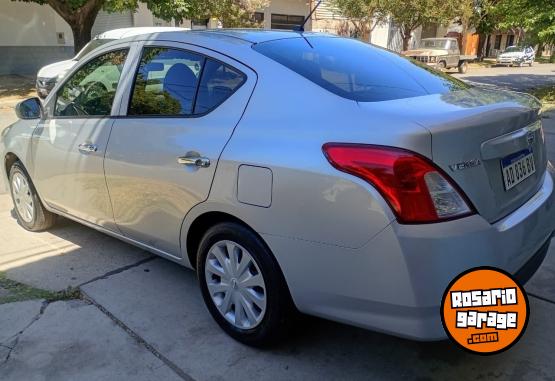 Autos - Nissan VERSA SENSE MT 2019 Nafta 120000Km - En Venta