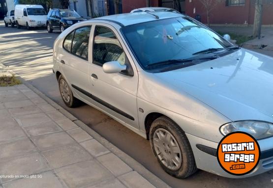 Autos - Renault Megane 2002 Nafta 246000Km - En Venta