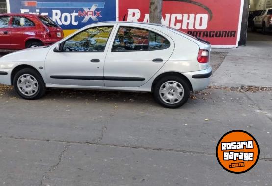 Autos - Renault Megane 2002 Nafta 246000Km - En Venta