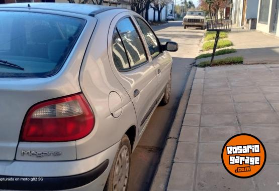 Autos - Renault Megane 2002 Nafta 246000Km - En Venta