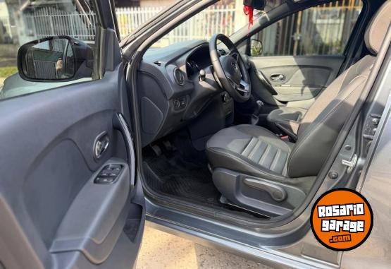 Autos - Renault LOGAN INTENS 1.6 MANUAL 2023 GNC 81000Km - En Venta