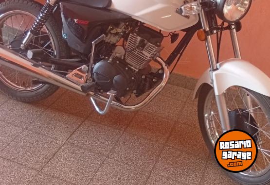 Motos - Zanella Rx 150 Z7 2025 Nafta 1700Km - En Venta